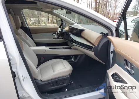 2025 Nissan Murano Platinum z USA, uszkodzony, nr VIN 5N1AZ3DT5SC143216